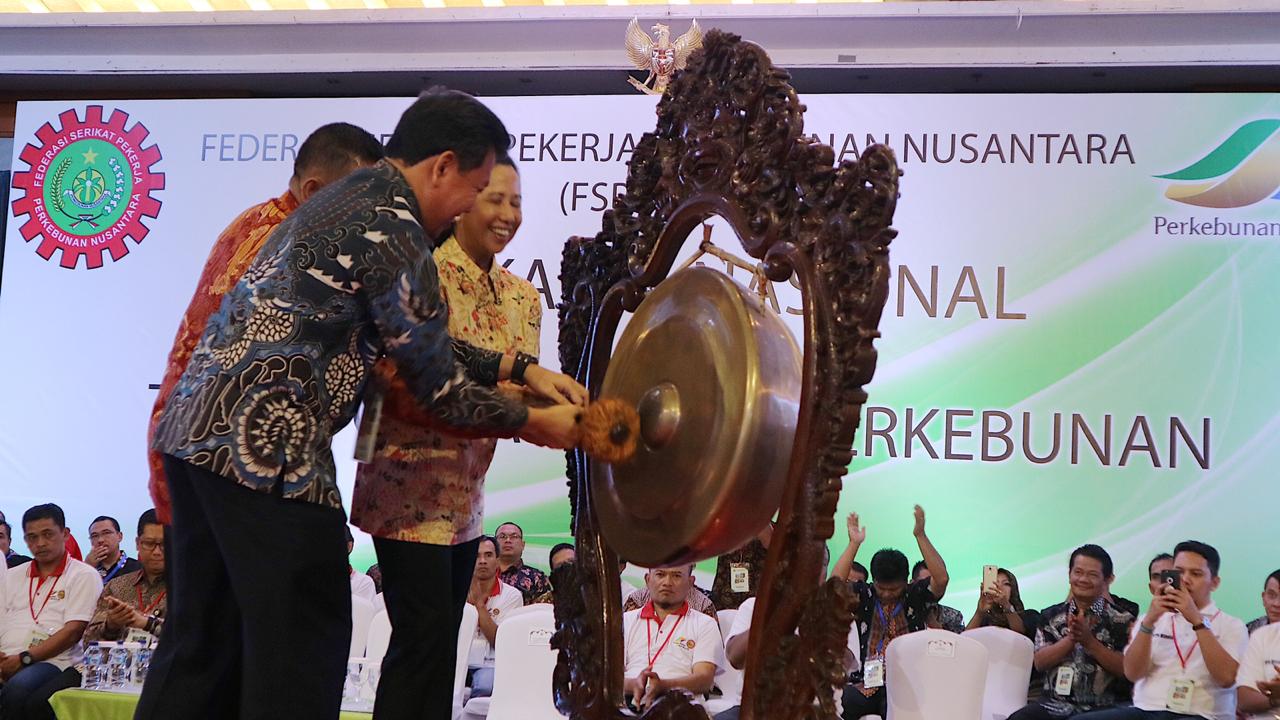 PT KPBN : Ikut Serta Dalam Lokakarya Nasional Transformasi BUMN Perkebunan